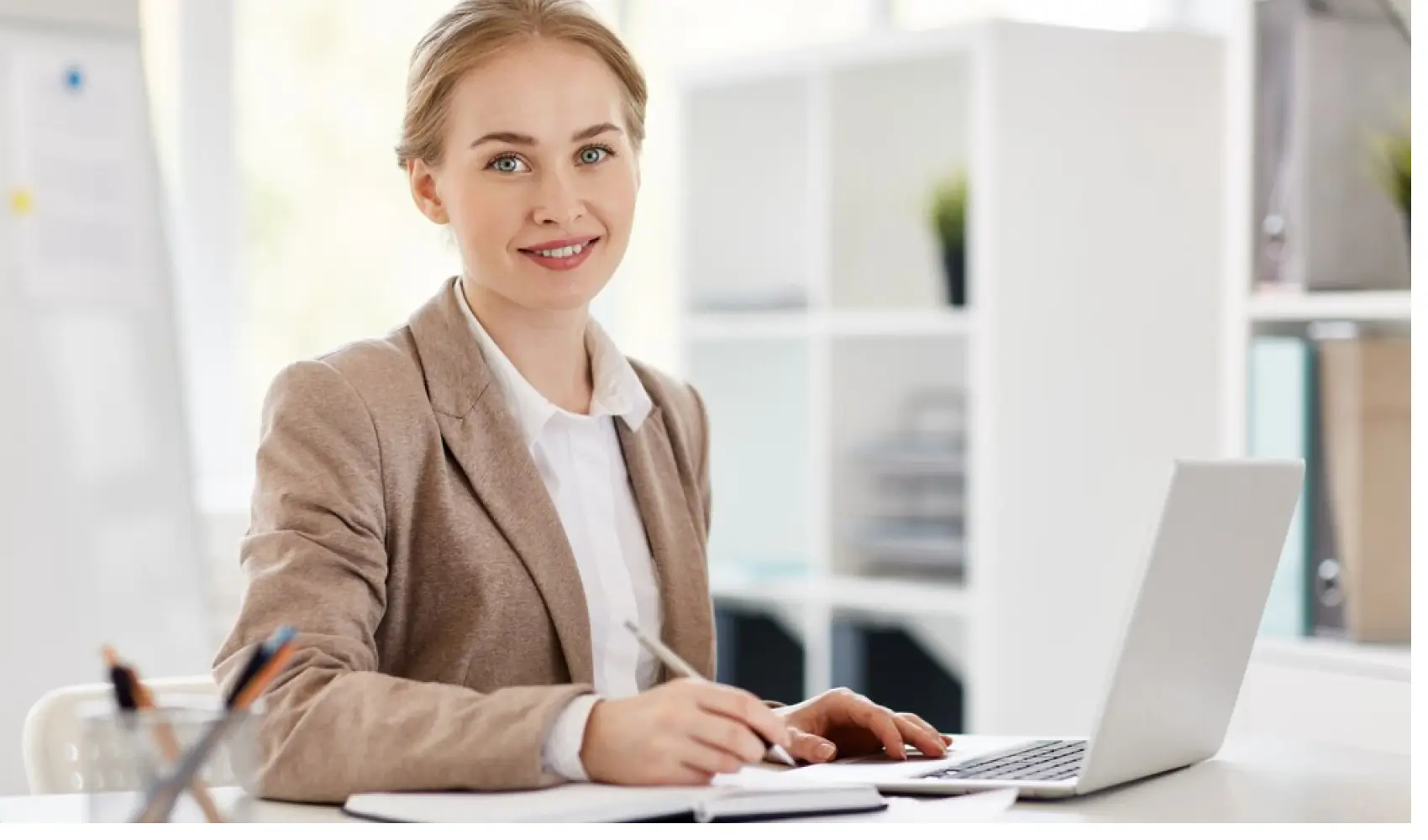 Universal Accounting Center Helping Accounting Professionals Excel in their Careers Since 1979 (1)